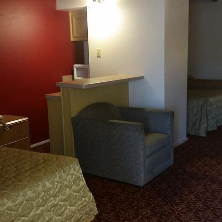 Executive Inn And Suites ワクサハチー エクステリア 写真